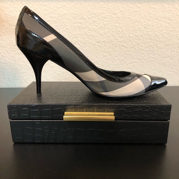 Burberry Pumps Size 39.5 (8.5) - Picture 1 of 10